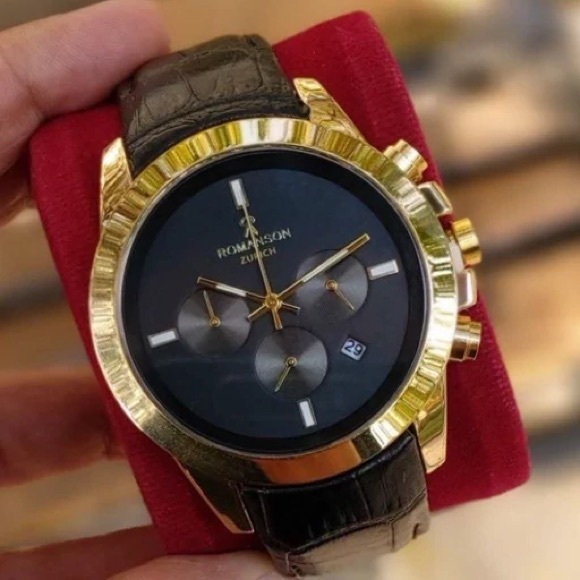 Watch - Picture 1 of 4